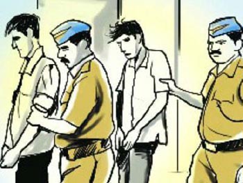 arrest 08 oct 16